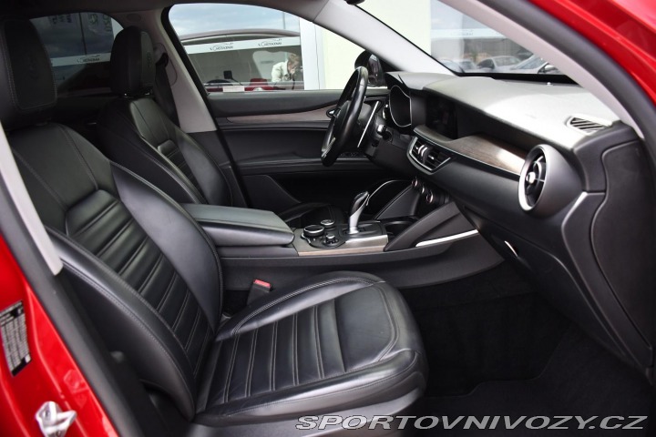 Alfa Romeo Stelvio 2.0 206kW Q4 VELOCE 2017