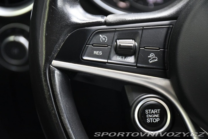 Alfa Romeo Stelvio 2.0 206kW Q4 VELOCE 2017