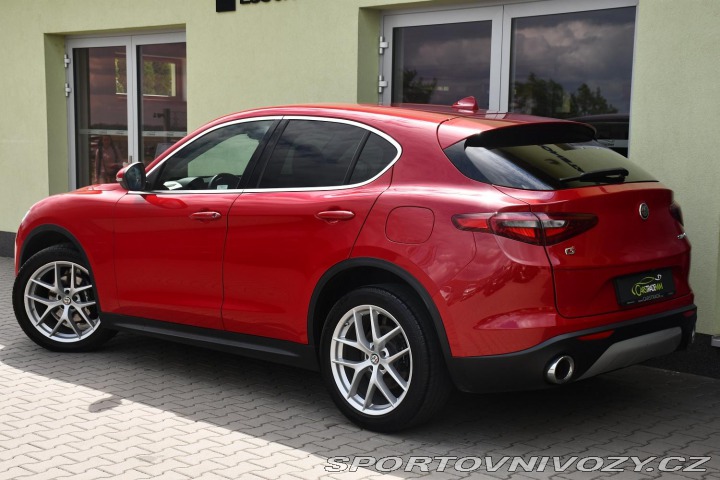 Alfa Romeo Stelvio 2.0 206kW Q4 VELOCE 2017
