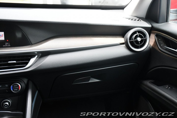 Alfa Romeo Stelvio 2.0 206kW Q4 VELOCE 2017