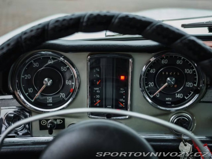 Mercedes-Benz SL 250 SL Pagode 1968
