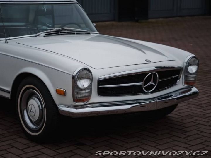 Mercedes-Benz SL 250 SL Pagode 1968