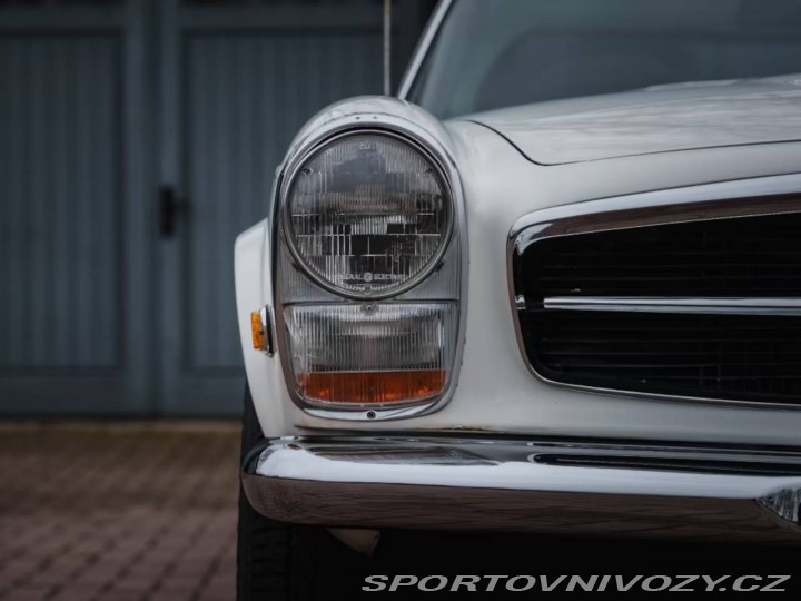 Mercedes-Benz SL 250 SL Pagode 1968