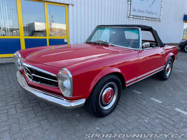 Mercedes-Benz SL 230 SL W113 1967