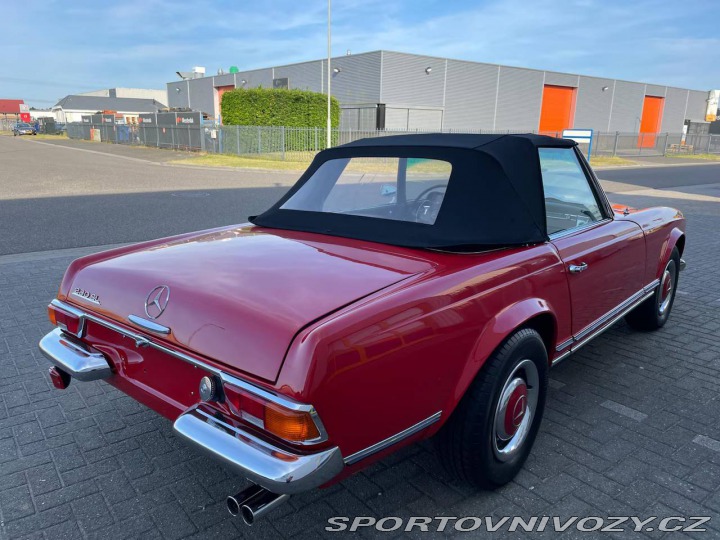 Mercedes-Benz SL 230 SL W113 1967