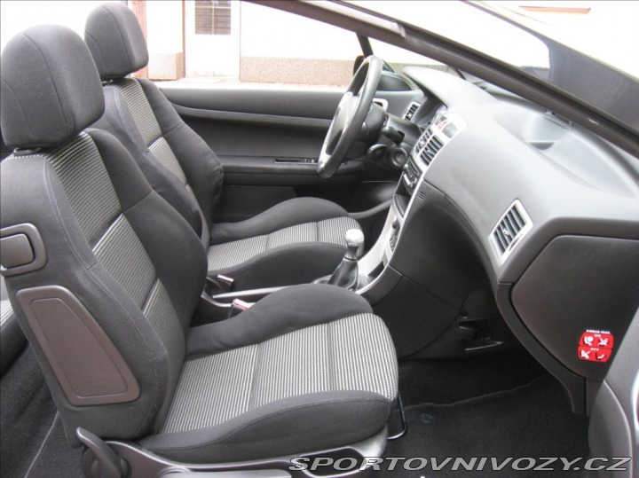 Peugeot 307 CC 1,6 109PS  C-C Dynamique 2006