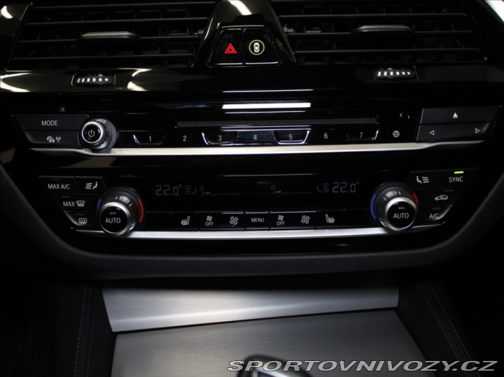 BMW 5 3,0 530xD M-Paket Paměť T 2018