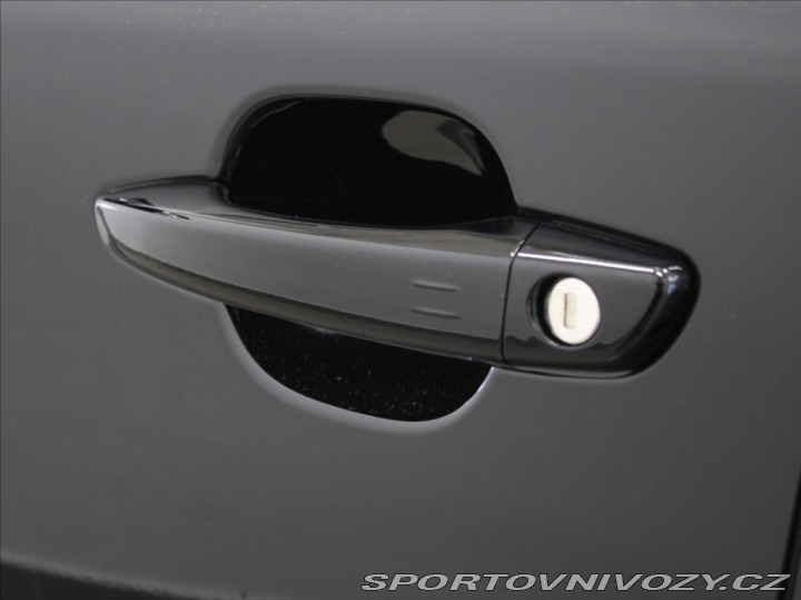 Peugeot Ostatní modely 2008 1,2 Hybrid GT Alcant.NOVÝ 2025