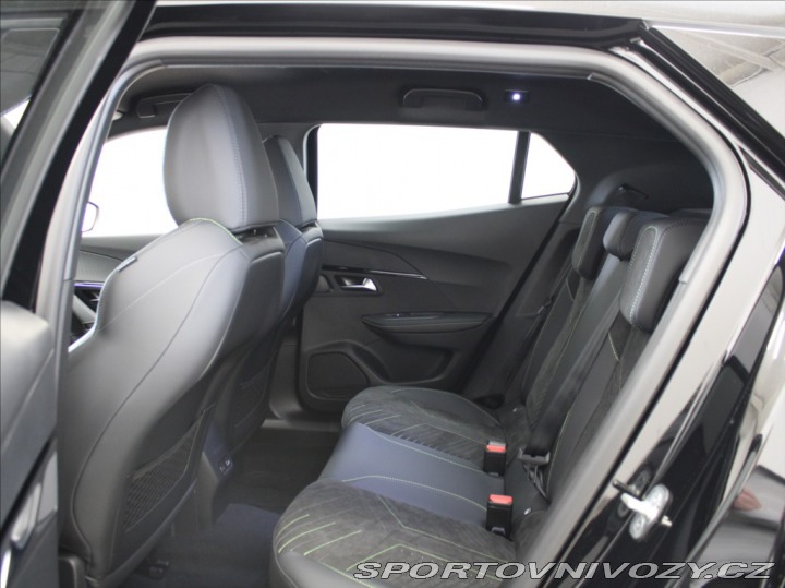 Peugeot Ostatní modely 2008 1,2 Hybrid GT Alcant.NOVÝ 2025