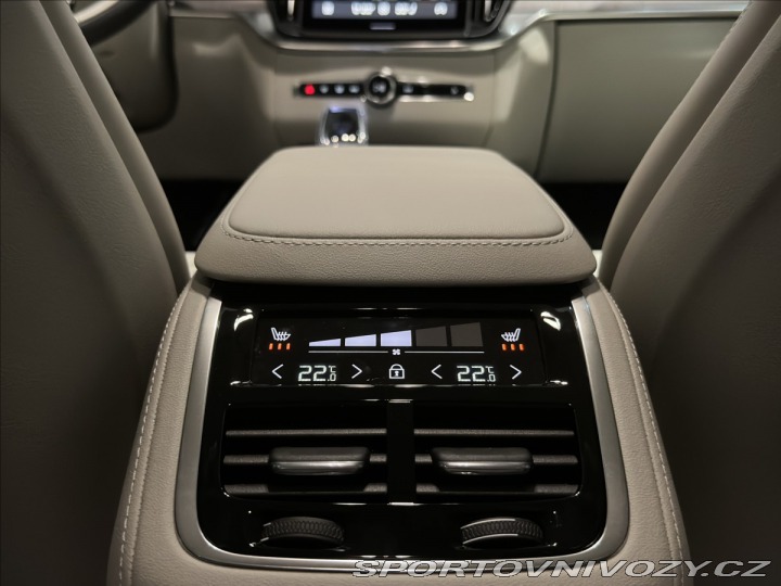 Volvo Ostatní modely XC90 2,0 T8 Plus Bright 2026