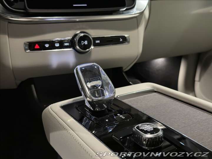 Volvo Ostatní modely XC90 2,0 T8 Plus Bright 2026