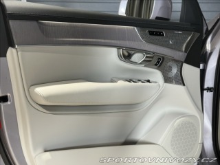 Volvo Ostatní modely XC90 2,0 T8 Plus Bright 2026
