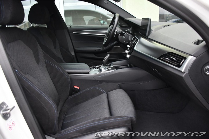 BMW 5 530e PHEV M-SPORT REZERVA 2021