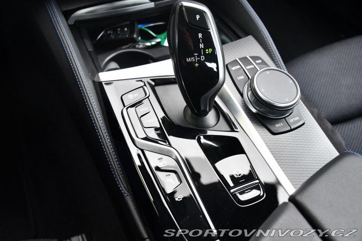 BMW 5 530e PHEV M-SPORT REZERVA 2021