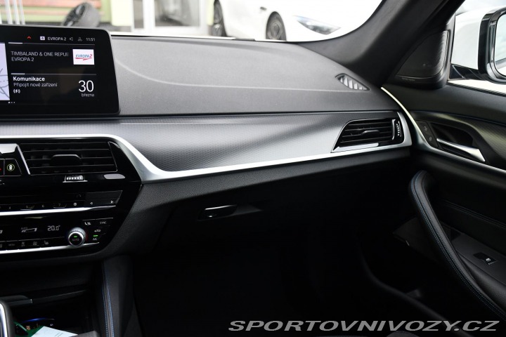 BMW 5 530e PHEV M-SPORT REZERVA 2021