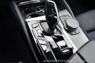 BMW 5 530e PHEV M-SPORT xD HUD 2021