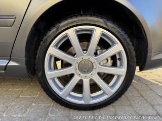 Audi Ostatní modely A8 W12 long 2006