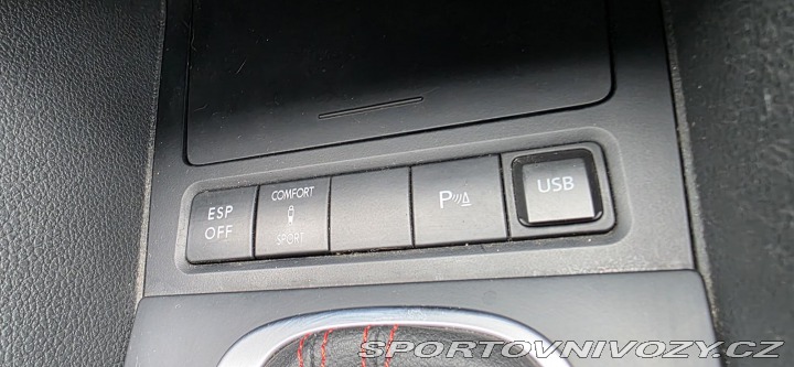 Volkswagen Golf GOLF GTI VI F1 DSG (341kw 2009