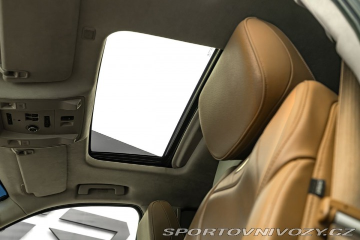 Ostatní značky Ostatní modely Cadillac Escalade 6,2 Platinum XL Masáže 2016