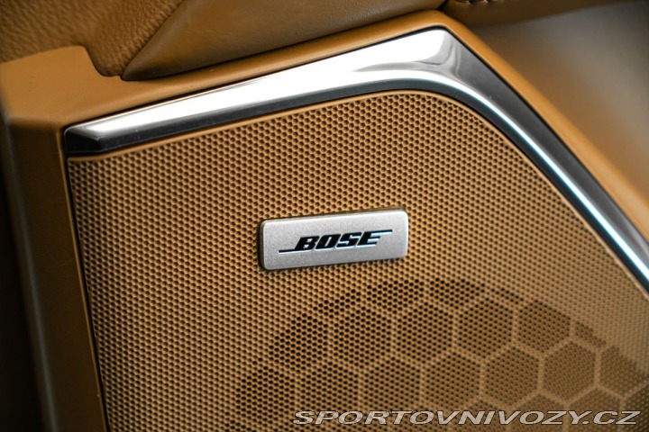 Ostatní značky Ostatní modely Cadillac Escalade 6,2 Platinum XL Masáže 2016