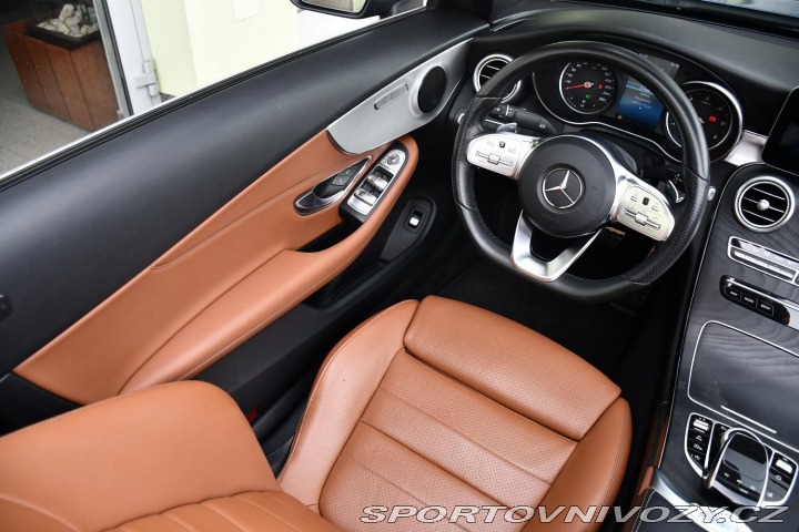 Mercedes-Benz C 220d AMG LED REZERVACE 2018