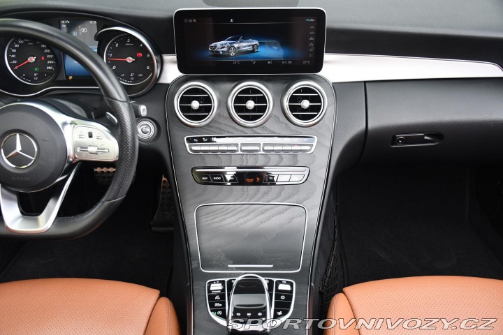Mercedes-Benz C 220d AMG LED REZERVACE 2018