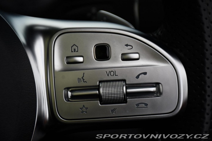 Mercedes-Benz C 220d AMG LED CARPLAY KAME 2018