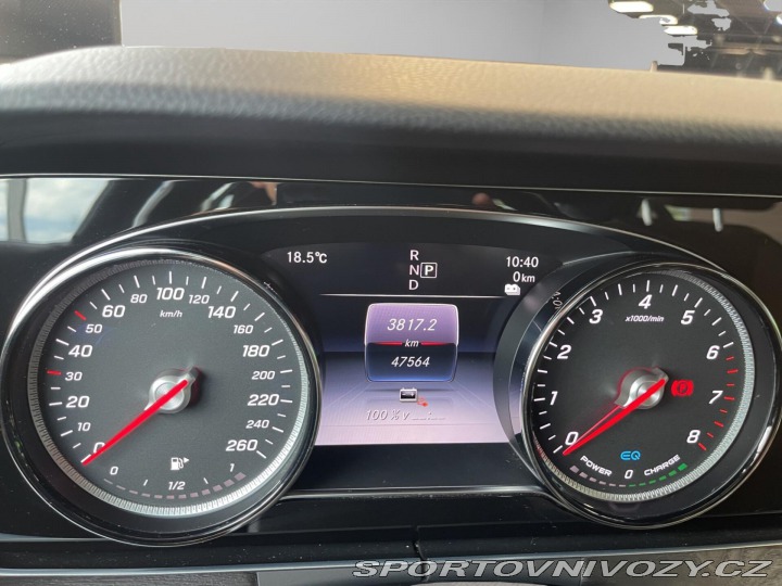 Mercedes-Benz E E 300 e sedan 2020