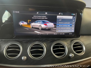 Mercedes-Benz E E 300 e sedan 2020