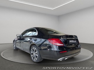 Mercedes-Benz E E 300 e sedan 2020