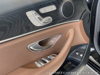 Mercedes-Benz E E 300 e sedan 2020