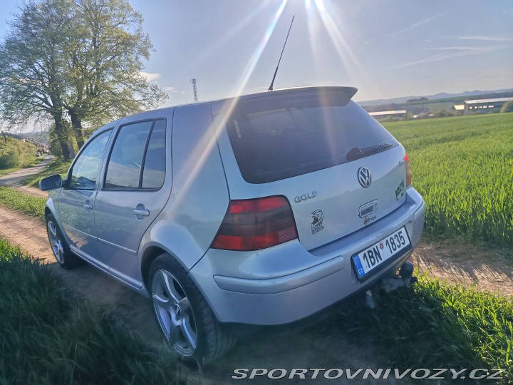 Volkswagen Golf 1.8T GTI 2000
