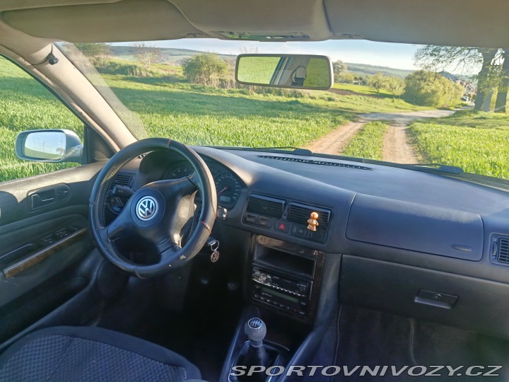 Volkswagen Golf 1.8T GTI 2000