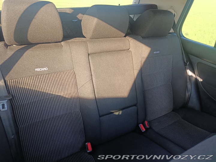 Volkswagen Golf 1.8T GTI 2000