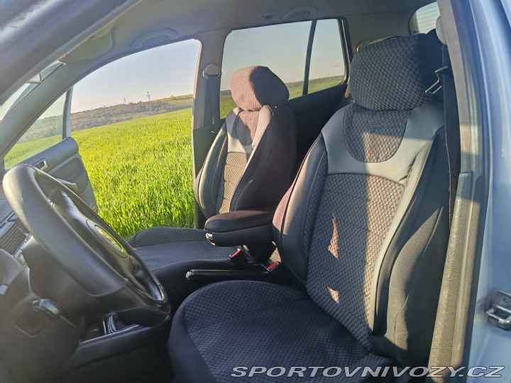 Volkswagen Golf 1.8T GTI 2000