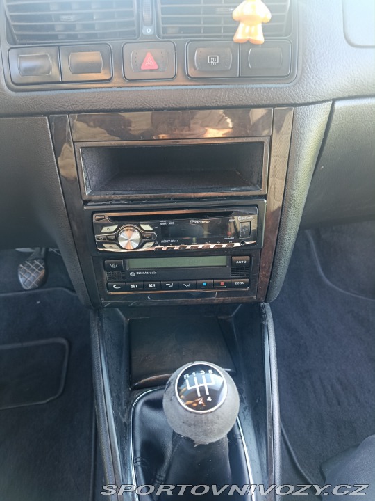 Volkswagen Golf 1.8T GTI 2000