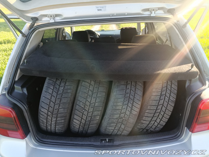 Volkswagen Golf 1.8T GTI 2000