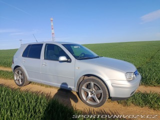 Volkswagen Golf 1.8T GTI 2000
