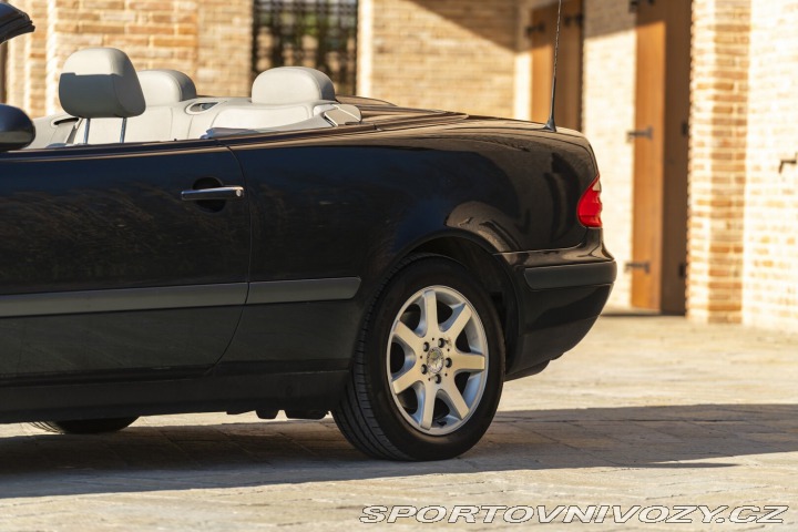 Mercedes-Benz CLK 230 CABRIOLET 2002