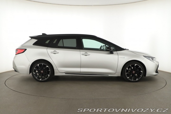 Toyota Corolla GR Sport 2.0 Hybrid 2021