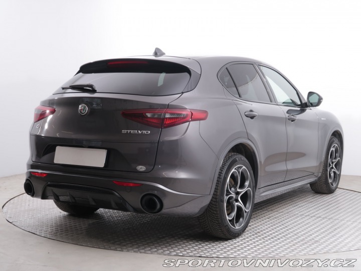Alfa Romeo Stelvio Veloce 2.0 Turbo Q4 2023