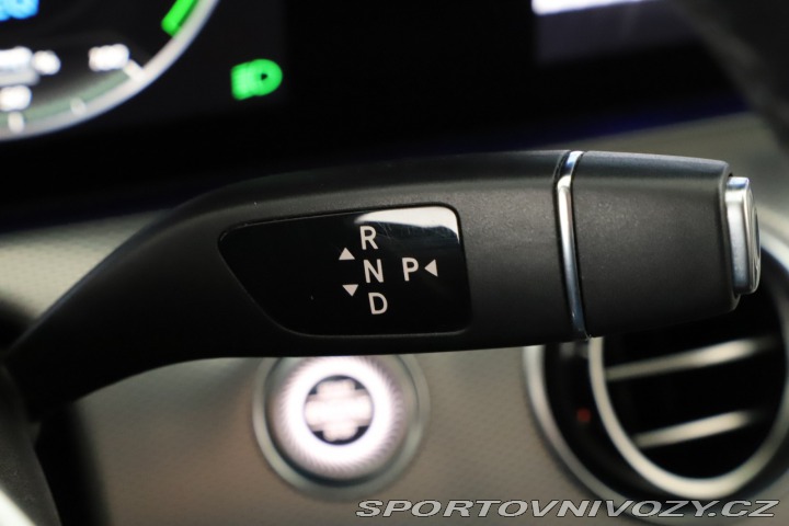 Mercedes-Benz E E 300 de 2020