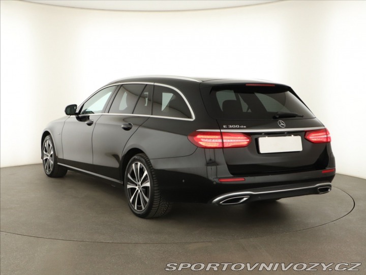 Mercedes-Benz E E 300 de 2020
