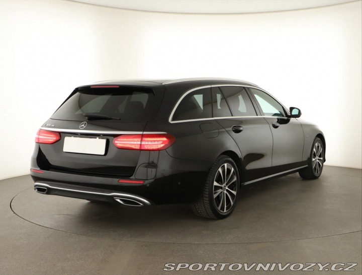 Mercedes-Benz E E 300 de 2020