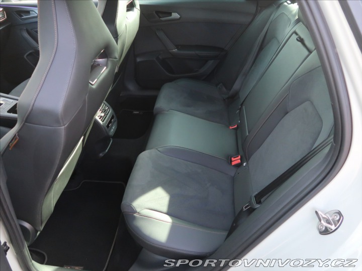 Cupra Leon 1,5 ST SP e-HYBRID 204k D 2025