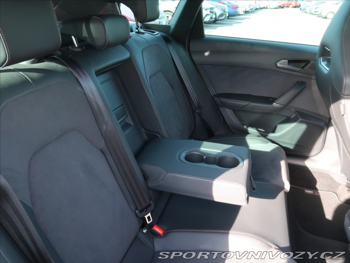 Cupra Leon 1,5 ST SP e-HYBRID 204k D 2025