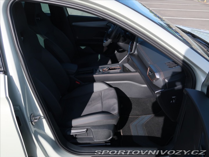 Cupra Leon 1,5 ST SP e-HYBRID 204k D 2025