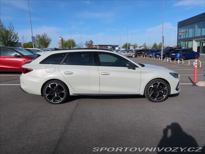 Cupra Leon 1,5 ST SP e-HYBRID 204k D 2025