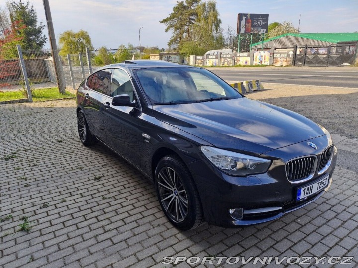 BMW 5 3,0   GT 530d xDrive gran 2011