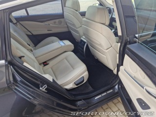 BMW 5 3,0   GT 530d xDrive gran 2011